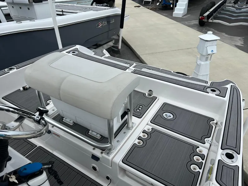 Slide: The Image of Yamaha 190 FSH Deluxe 2017 - 5