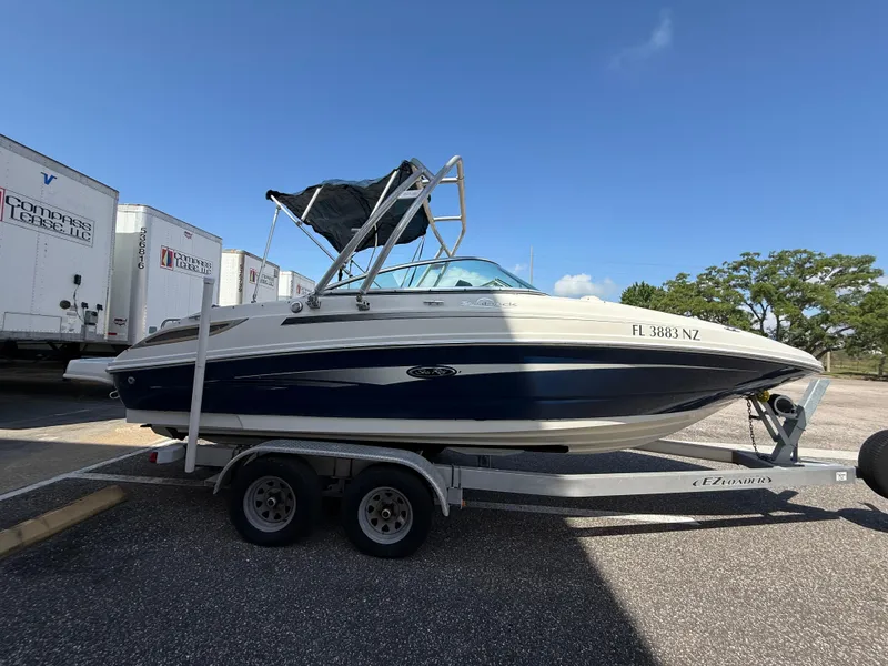 Slide: The Image of Sea Ray 210 Sundeck 2008 - 84