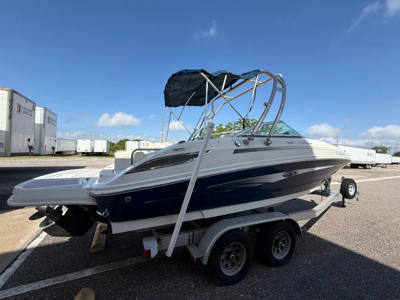 Slide: The Image of Sea Ray 210 Sundeck 2008 - 85