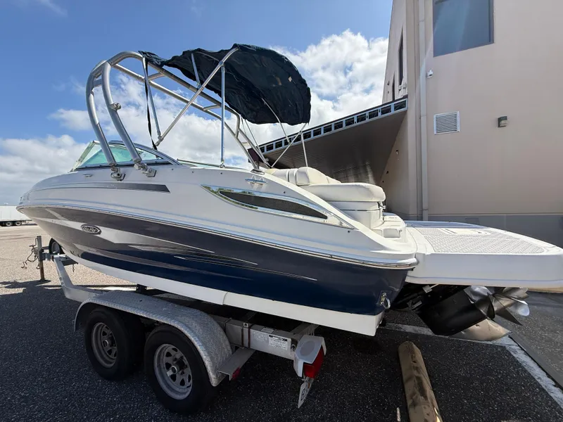 Slide: The Image of Sea Ray 210 Sundeck 2008 - 88