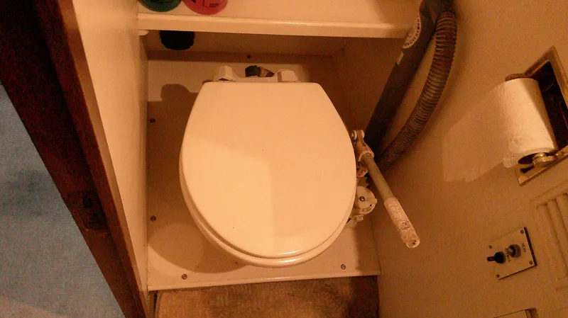 Slide: The Image of Ocean Alexander 546 Yachtfisher 1996 - 57