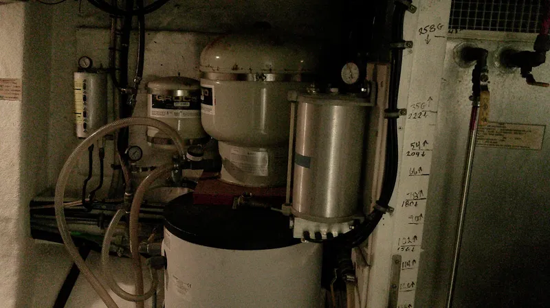 Slide: The Image of Ocean Alexander 546 Yachtfisher 1996 - 63