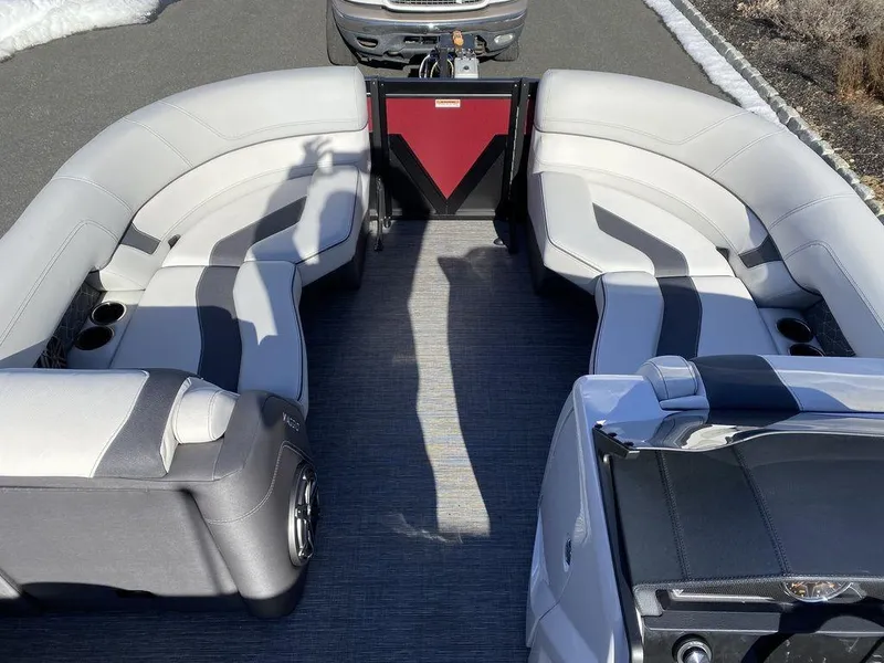 Slide: The Image of 2024 Viaggio Diamante D22U Triple pontoon boat with spacious seating and modern design. - 15