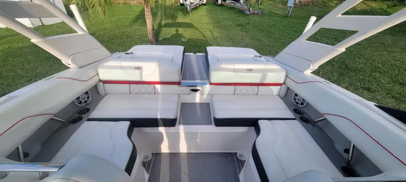 Slide: The Image of Regal LS2 2021 - 54