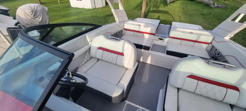 Slide: The Image of Regal LS2 2021 - 56