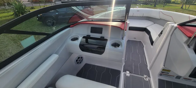 Slide: The Image of Regal LS2 2021 - 61