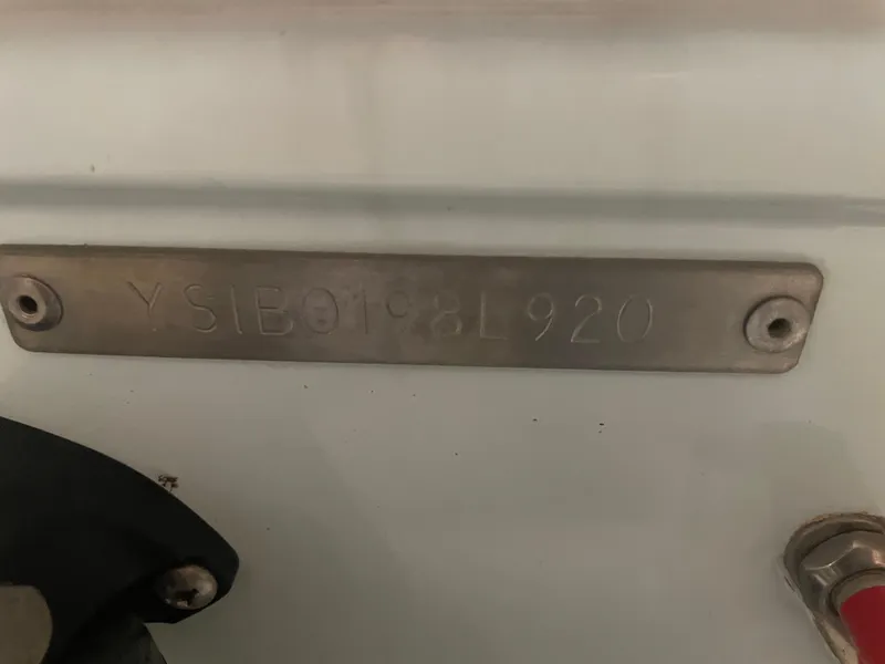 Slide: The Image of Hull identification number on 2020 Yamaha Boats 242 Limited S. - 26