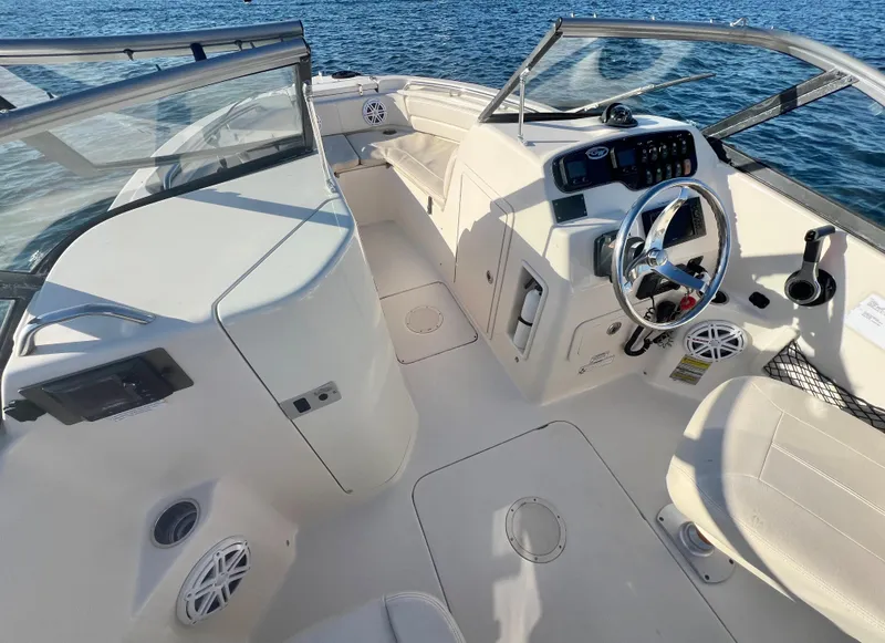 Slide: The Image of Grady-White 205 2015 - 20