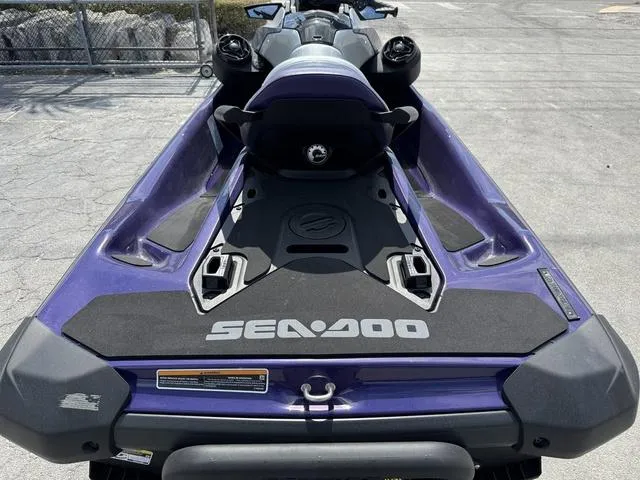 Slide: The Image of Sea-Doo GTI 2025 - 7
