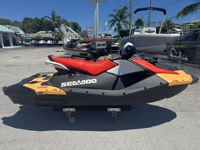 The Image of Sea-Doo Spark for 3 2025 - 1