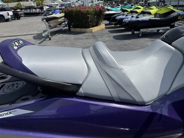 Slide: The Image of Sea-Doo GTI 2025 - 11