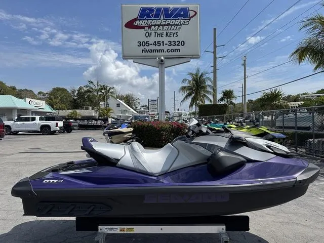 Slide: The Image of Sea-Doo GTI 2025 - 19