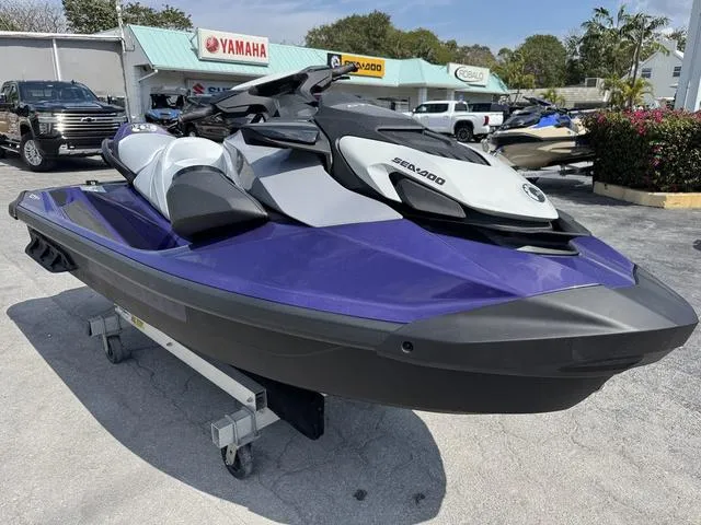 Slide: The Image of Sea-Doo GTI 2025 - 21