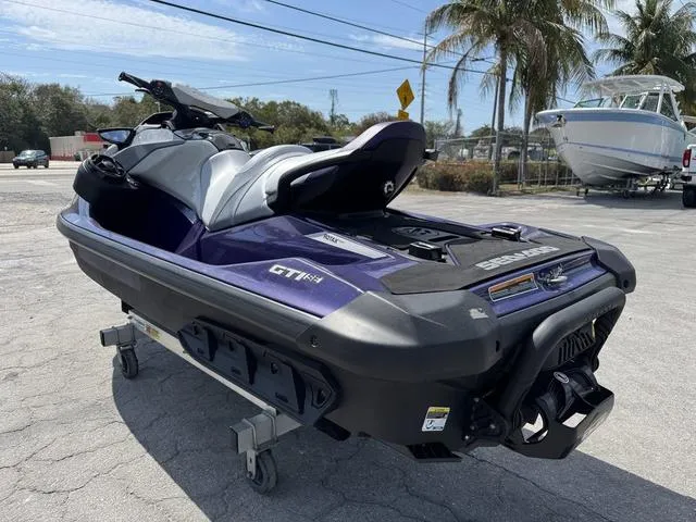 Slide: The Image of Sea-Doo GTI 2025 - 7