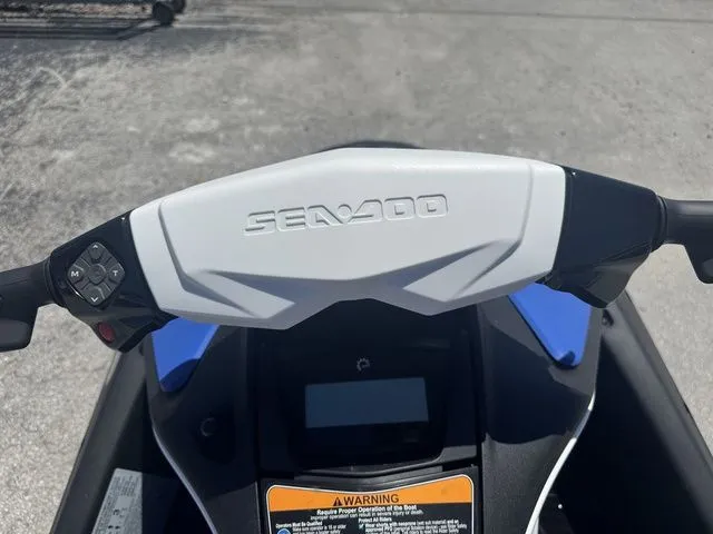 Slide: The Image of Sea-Doo Spark for 3 2025 - 10