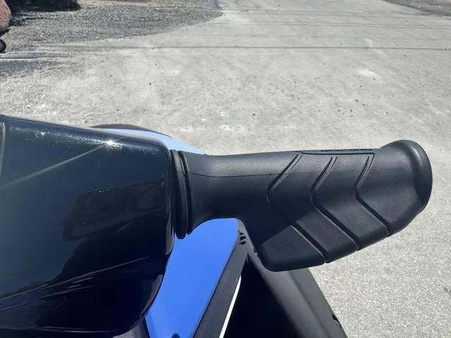 Slide: The Image of Sea-Doo Spark for 3 2025 - 12