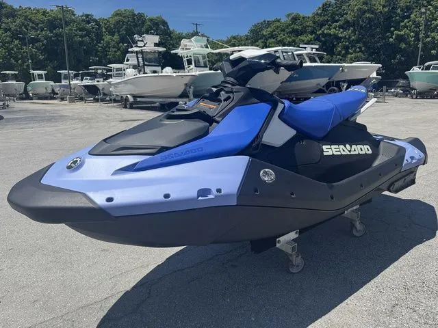 Slide: The Image of Sea-Doo Spark for 3 2025 - 5