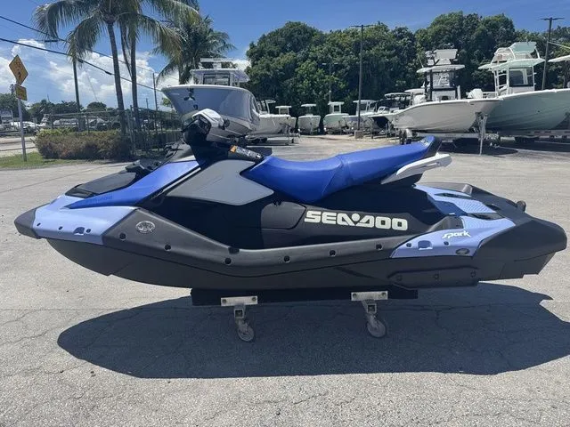 Slide: The Image of Sea-Doo Spark for 3 2025 - 6