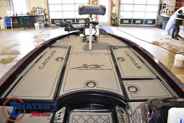 Slide: The Image of Caymas XS 21 Pro 2025 - 13