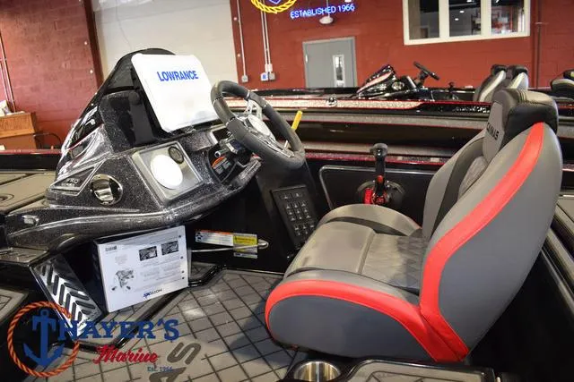 Slide: The Image of Caymas XS 21 Pro 2025 - 28