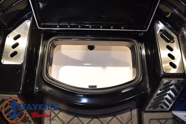 Slide: The Image of Caymas XS 21 Pro 2025 - 51