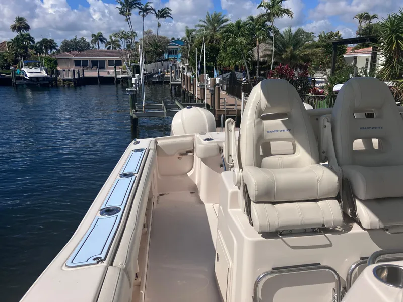 Slide: The Image of Grady-White Canyon 336 2018 - 58