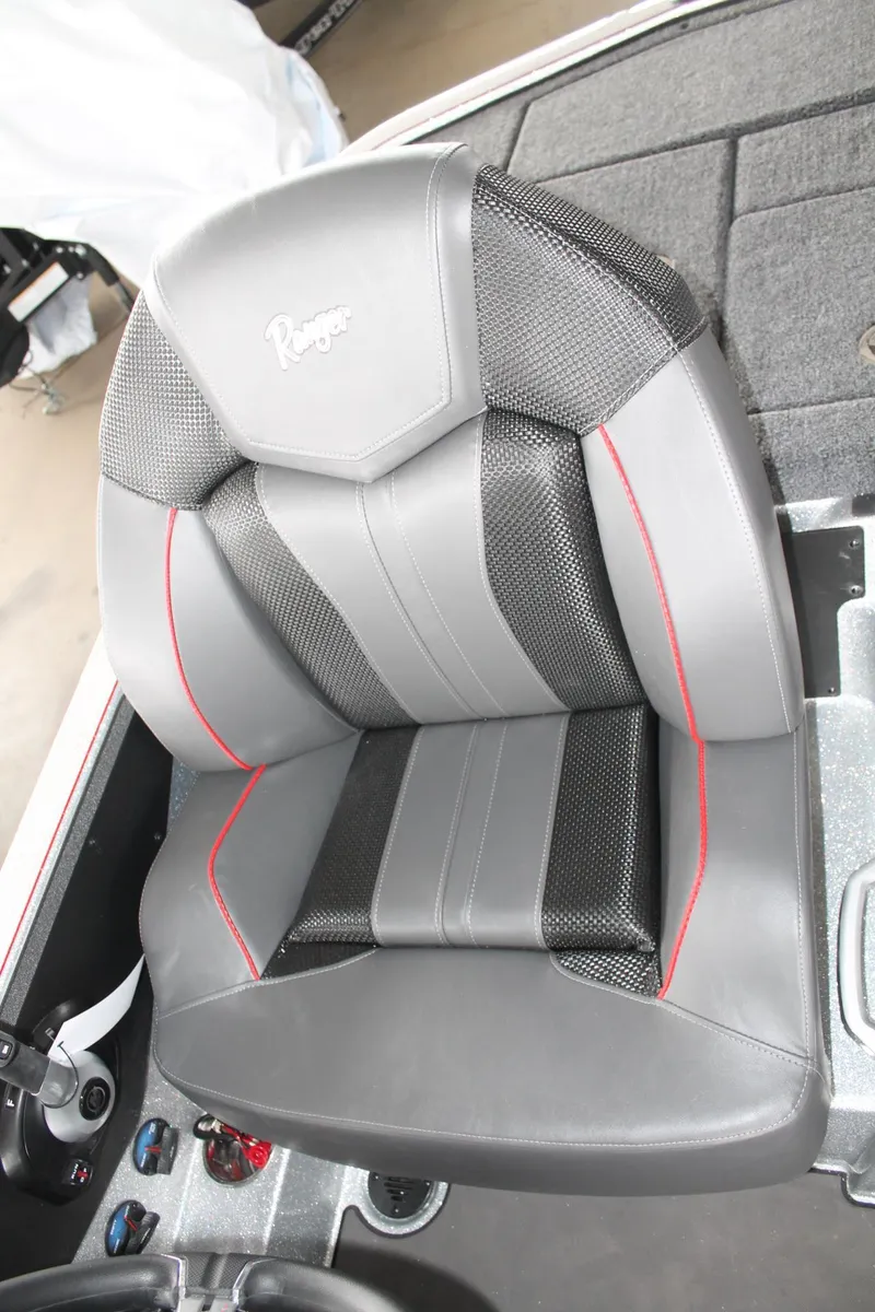 Slide: The Image of Ranger Boats Z519R Cup-Equipped 2025 - 11