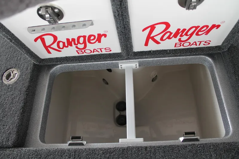 Slide: The Image of Ranger Boats Z519R Cup-Equipped 2025 - 14
