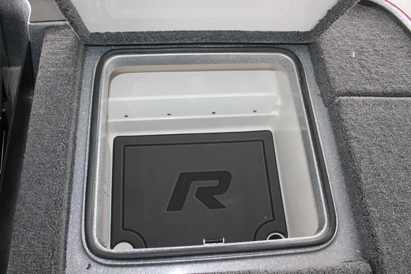 Slide: The Image of Ranger Boats Z519R Cup-Equipped 2025 - 15