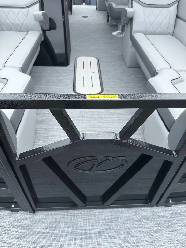 Slide: The Image of Veranda Vertex Premium RC VX22RC 2025 - 16