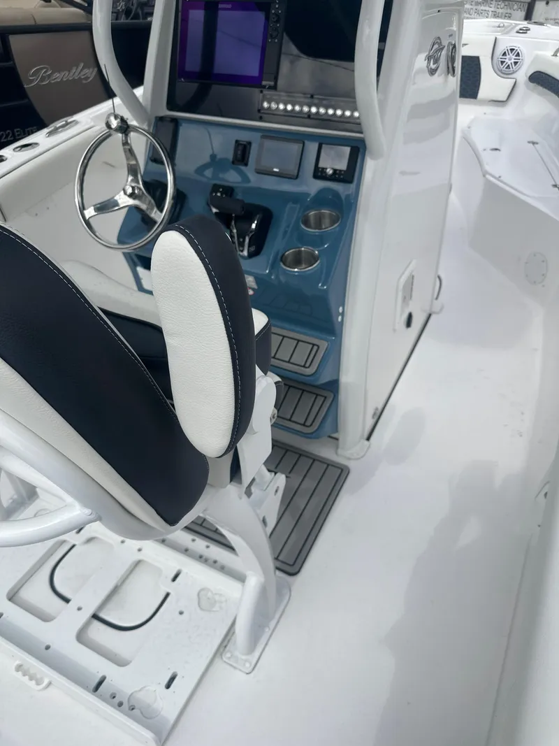 Slide: The Image of Tidewater 232 LXF 2025 - 4