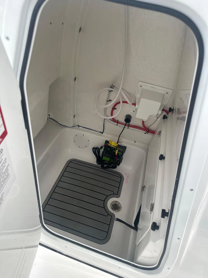 Slide: The Image of Tidewater 232 LXF 2025 - 6