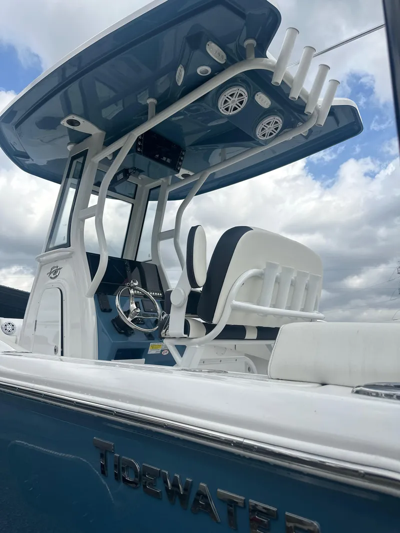 Slide: The Image of Tidewater 232 LXF 2025 - 8