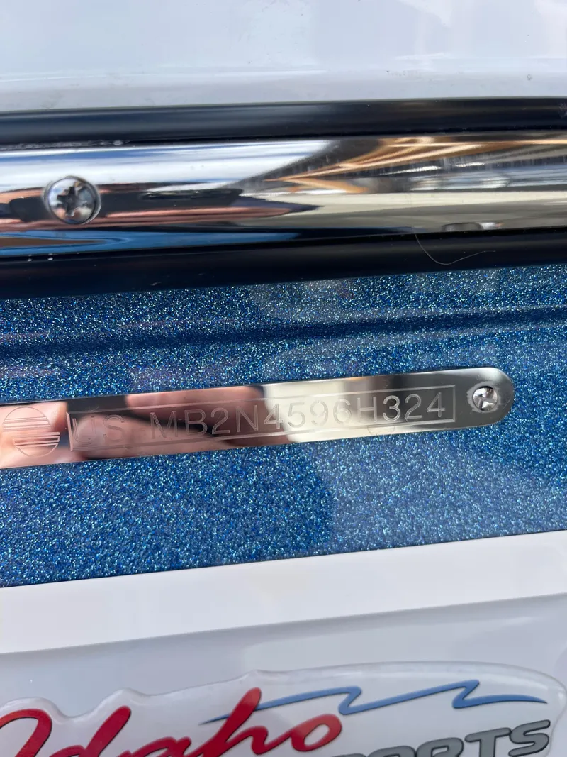 Slide: The Image of Malibu 23 MXZ 2024 - 15