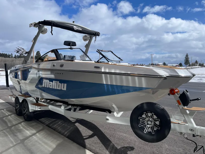 Slide: The Image of Malibu 23 MXZ 2024 - 4