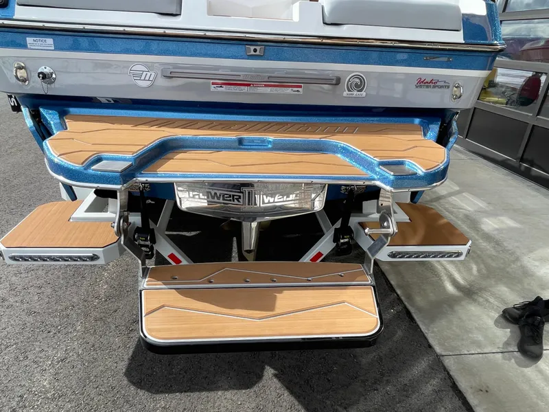 Slide: The Image of Malibu 23 MXZ 2024 - 7