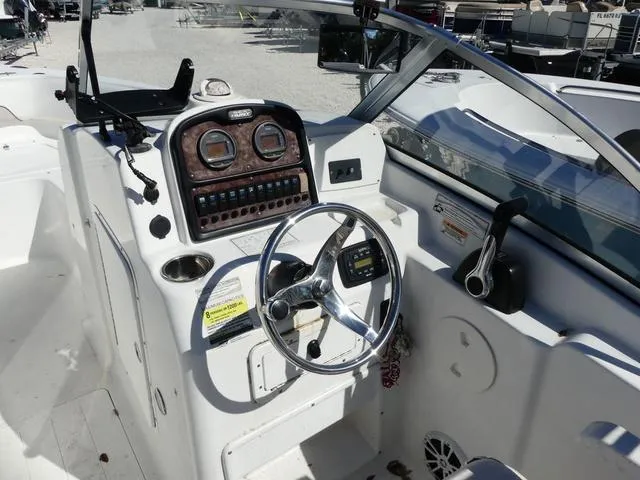 Slide: The Image of Sea Hunt Escape 234 LE 2013 - 8