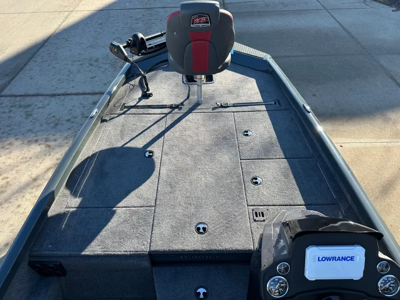Slide: The Image of 2025 Ranger RT188P boat deck with Lowrance electronics and seating. - 4