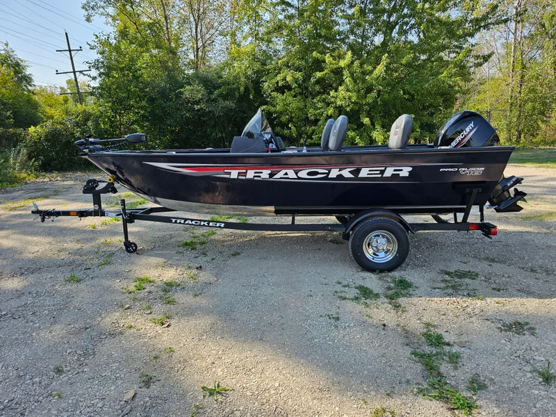 Slide: The Image of Tracker Pro Guide V-16 SC 2025 - 79