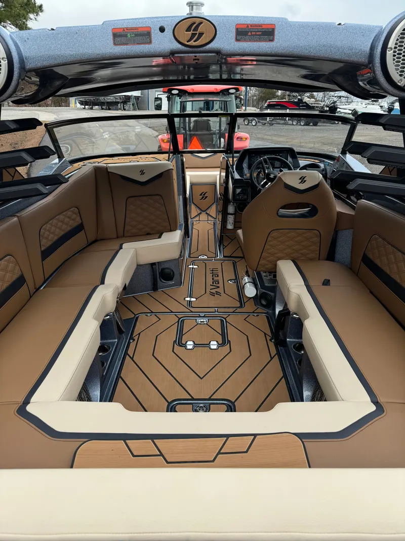 Slide: The Image of Varatti Z2373 2025 - 13