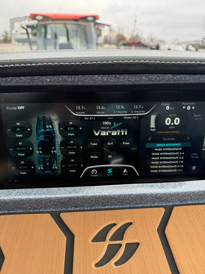 Slide: The Image of Varatti Z2373 2025 - 15