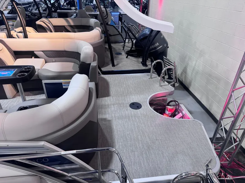 Slide: The Image of Monaco 235 SB 2025 - 10