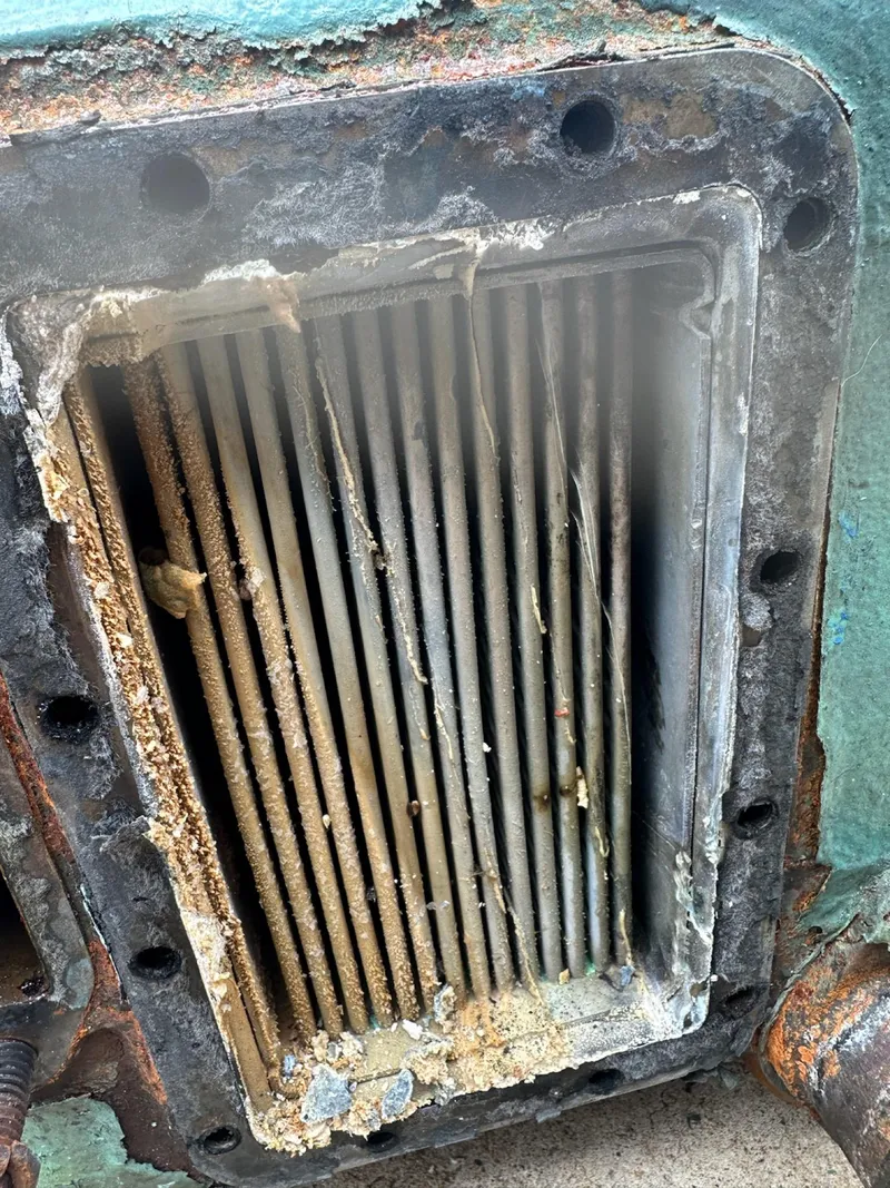 Slide: The Image of Bertram 46.6 War Wagon 1982 - 57