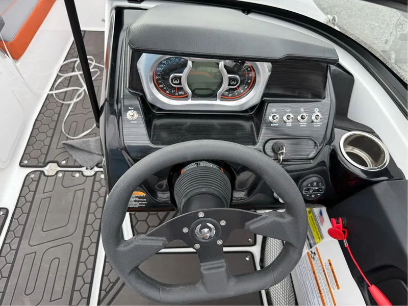 Slide: The Image of Scarab 195 LX 2025 - 16