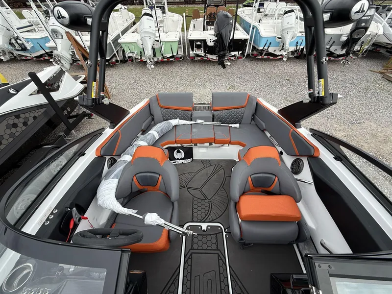 Slide: The Image of Scarab 195 LX 2025 - 26