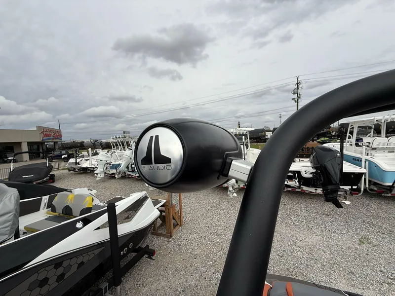 Slide: The Image of Scarab 195 LX 2025 - 29