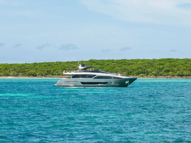 Slide: The Image of Riva 90' Argo 2019 - 32