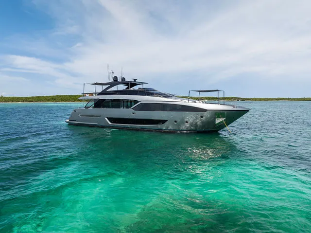 Slide: The Image of Riva 90' Argo 2019 - 40