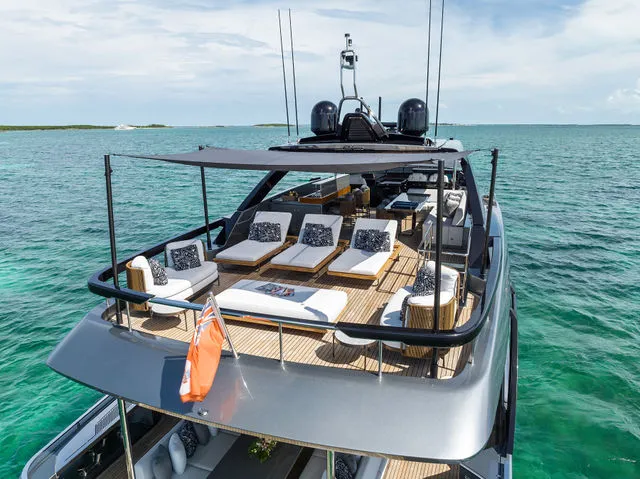 Slide: The Image of Riva 90' Argo 2019 - 44