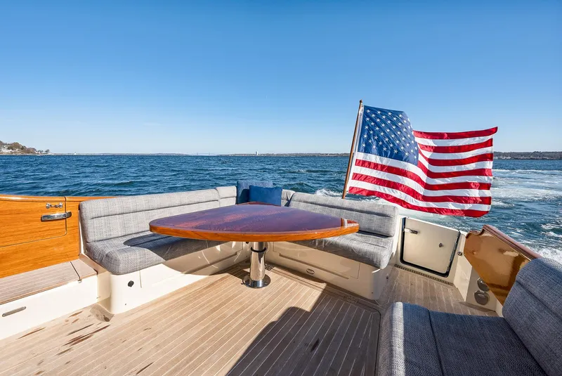 Slide: The Image of Aft Settee - 10